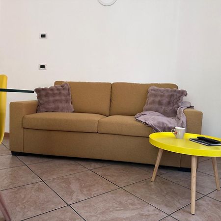 Ambra Apartment Tirano Luaran gambar