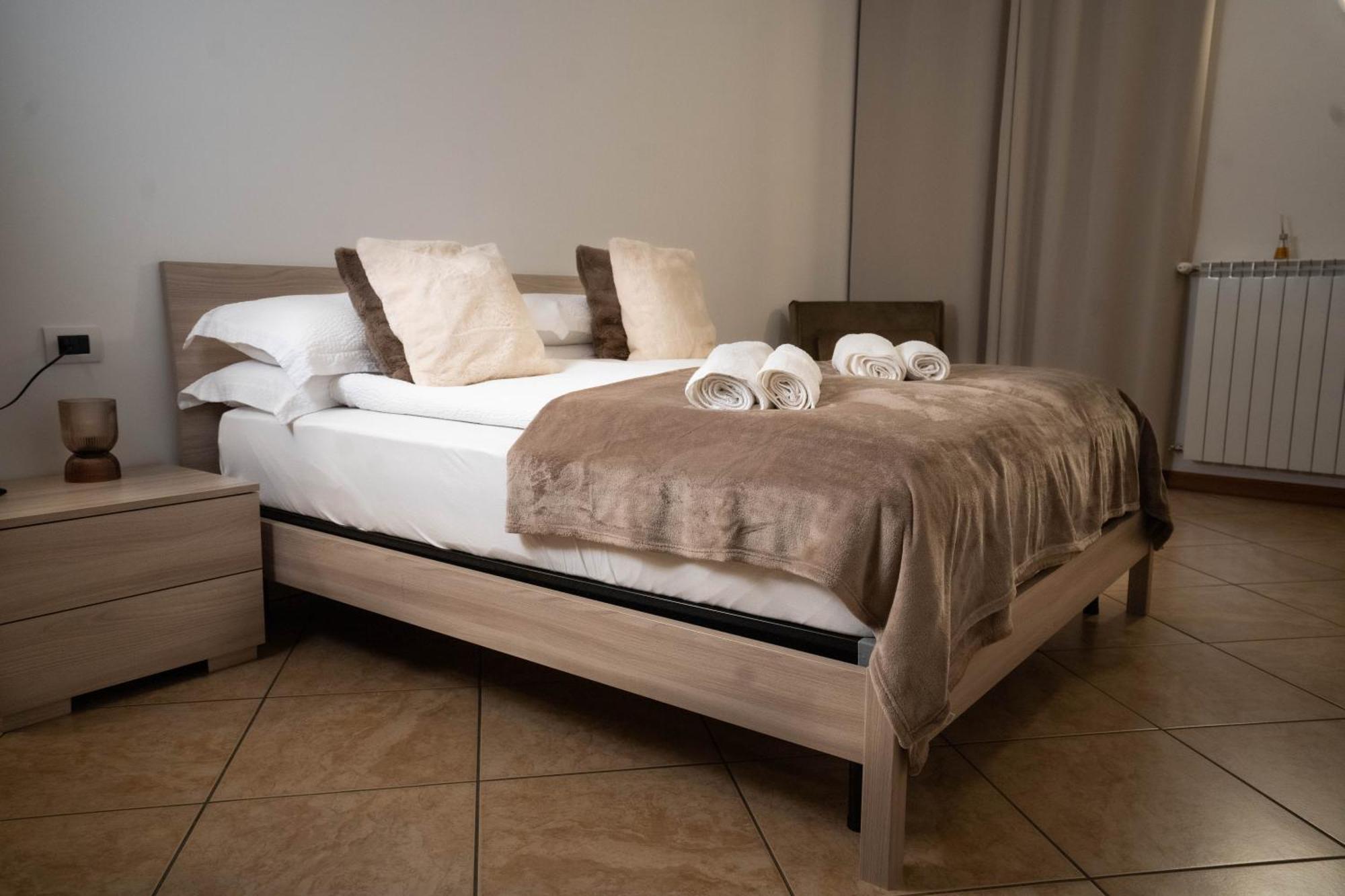 Ambra Apartment Tirano Luaran gambar